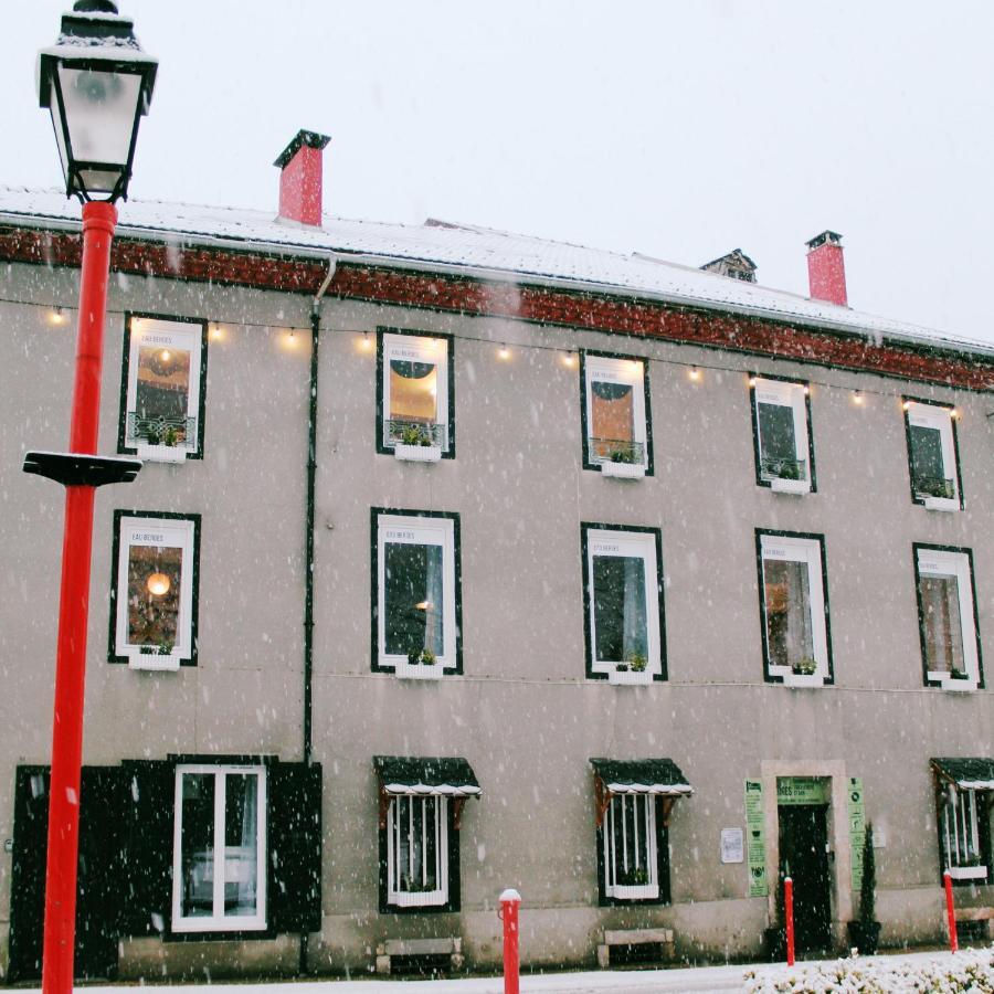 Eau Berges Hostel Val-de-Sos Exterior photo